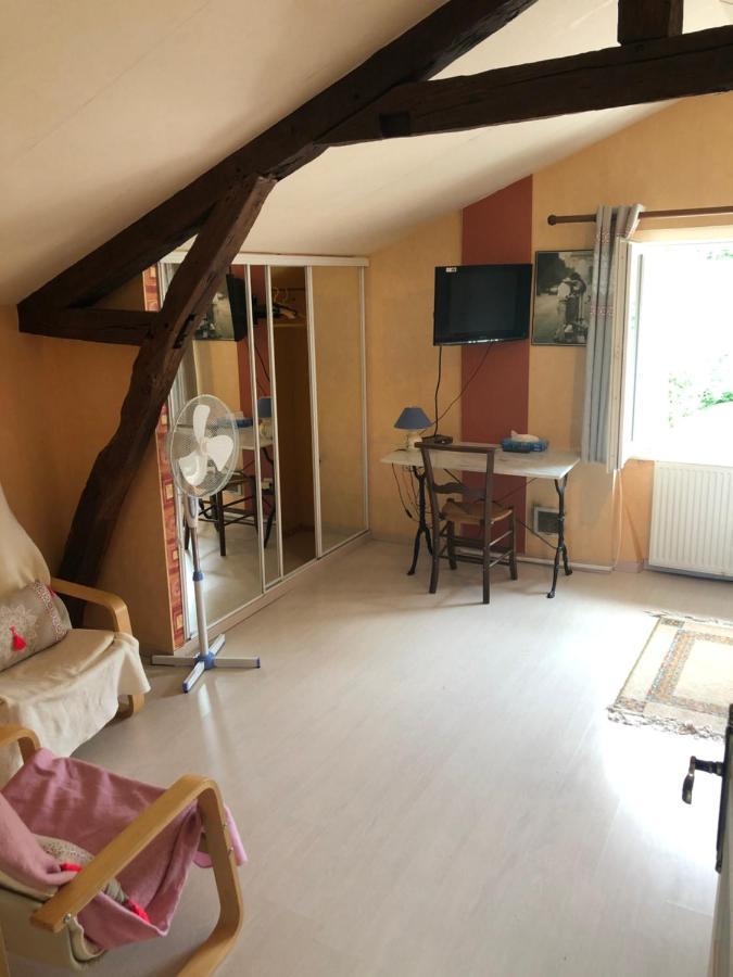 Les Figuiers De Louna - Pierre Ensoleillee - 110 M2 Et Une Veranda Saint-Gery  Luaran gambar
