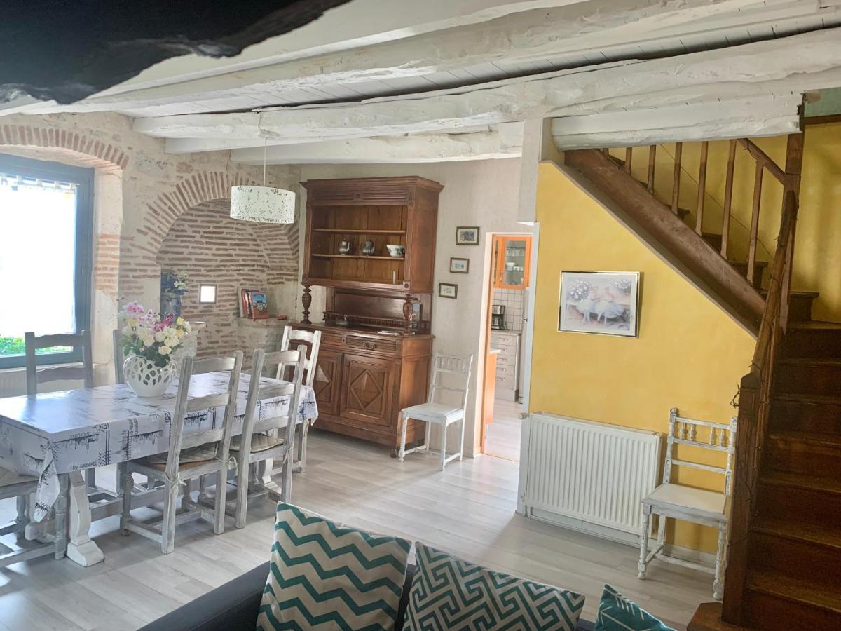 Les Figuiers De Louna - Pierre Ensoleillee - 110 M2 Et Une Veranda Saint-Gery  Luaran gambar